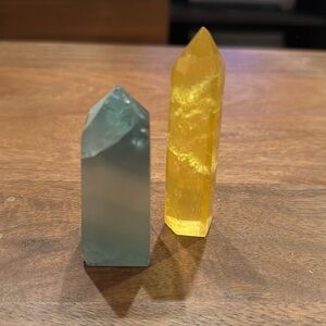 Pair of mini flourite towers